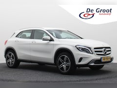 Mercedes-Benz GLA-Klasse - 180 Ambition Automaat Bi-Xenon, Navigatie, Cruise, PDC, Afn. Trekhaak, 18"