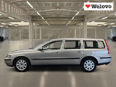 Volvo V70 - 2.4 Comfort Line Automaat, trekhaak, verwarmbare stoelen