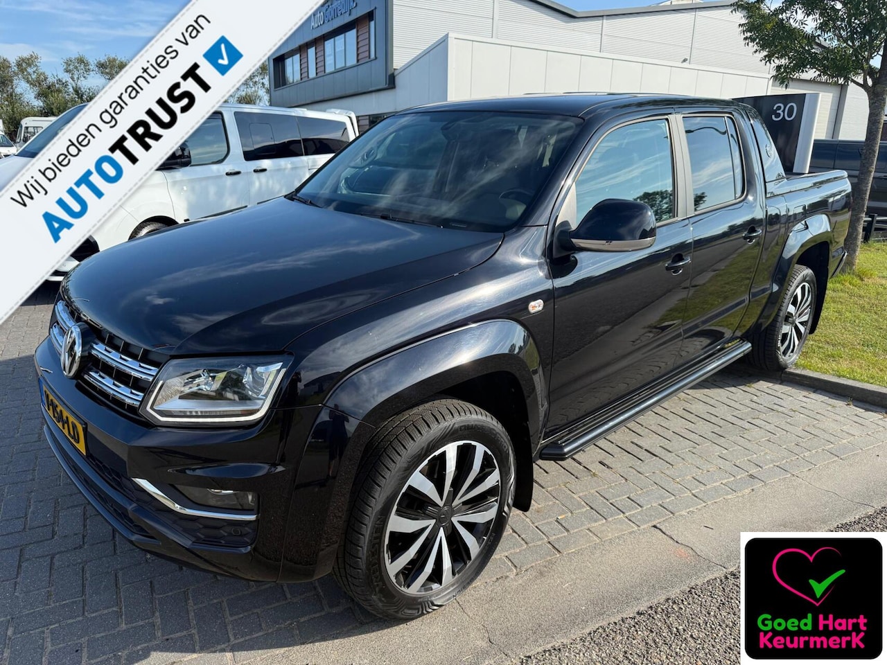 Volkswagen Amarok - 3.0 TDI 4Motion Highline V6 320Pk Dubbele Cabine XL AVENTURA LUCHTVERING STANDKACHEL Grijs - AutoWereld.nl