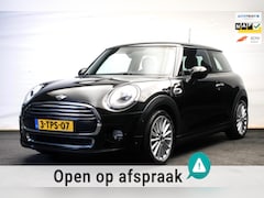 MINI Cooper - 1.5 Chili Sport 136PK Automaat ORG NL [ LED Groot Navi Sportinterieur Keyless Stoelverwarm
