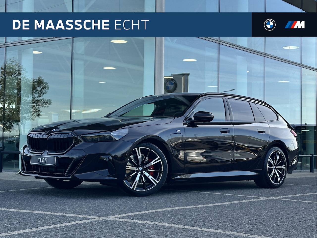 BMW 5-serie Touring - 530e M Sport Automaat / Trekhaak / Adaptieve LED / Parking Assistant Plus / Comfort Access - AutoWereld.nl
