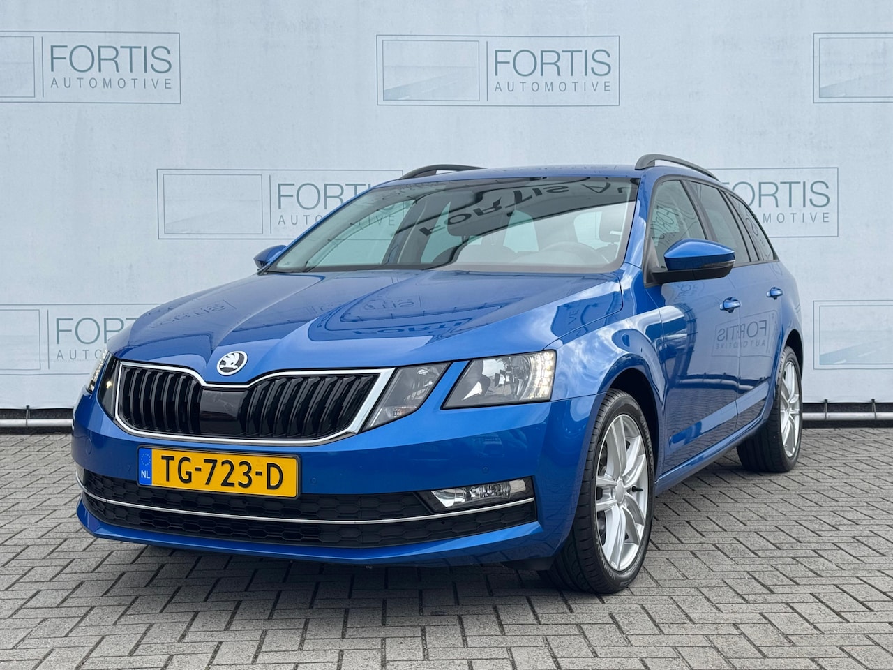 Skoda Octavia Combi - 1.4 TSI Greentech Ambition Business TREKHAAK | NAVI | AUTOMAAT - AutoWereld.nl