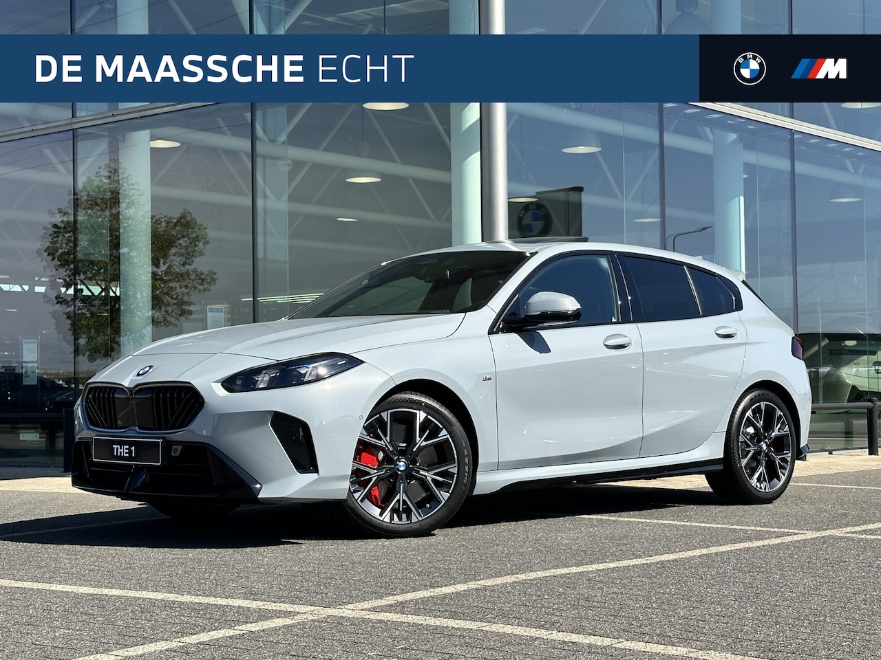 BMW 1-serie - 120 High Executive M Sport Automaat / Panoramadak / Trekhaak / Sportstoelen / M Adaptief o - AutoWereld.nl