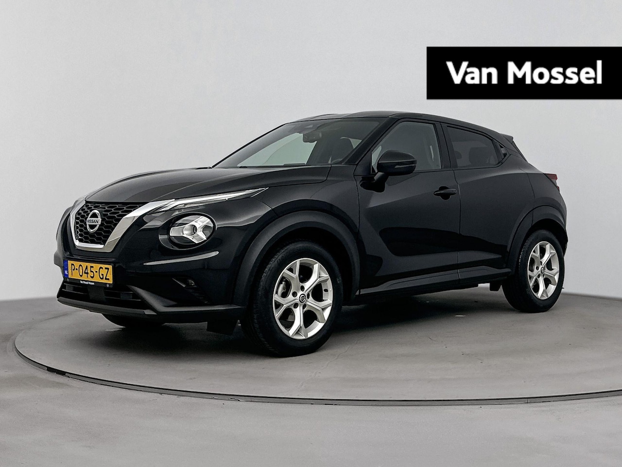 Nissan Juke - 1.0 DIG-T N-Connecta 114PK | Automaat | Trekhaak | Navigatie | Stoel- en Voorruitverwarmin - AutoWereld.nl