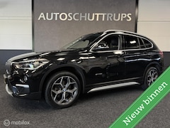 BMW X1 - sDrive18i Centennial Executive FULL LED / NAVI / TREKHAAK / LMV / NAP