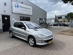 Peugeot 206 - 1.4 Quiksilver |AIRCO |APK 30-9-25