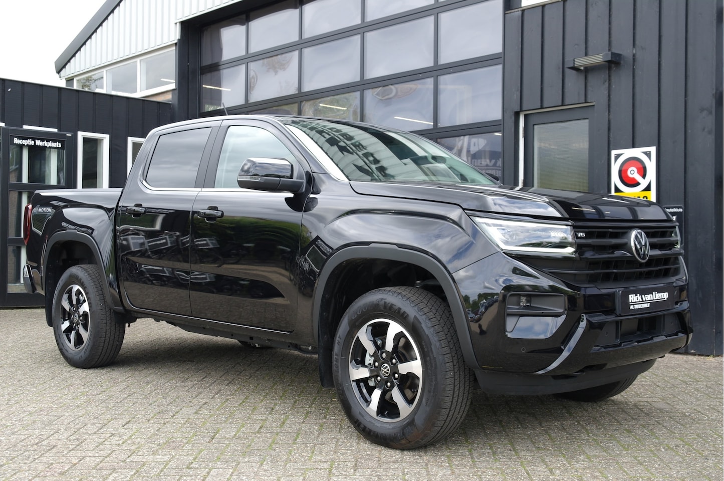 Volkswagen Amarok - 3.0 TDI 4Motion Automaat | Sper | Grijs kenteken | Fabrieksgarantie - AutoWereld.nl