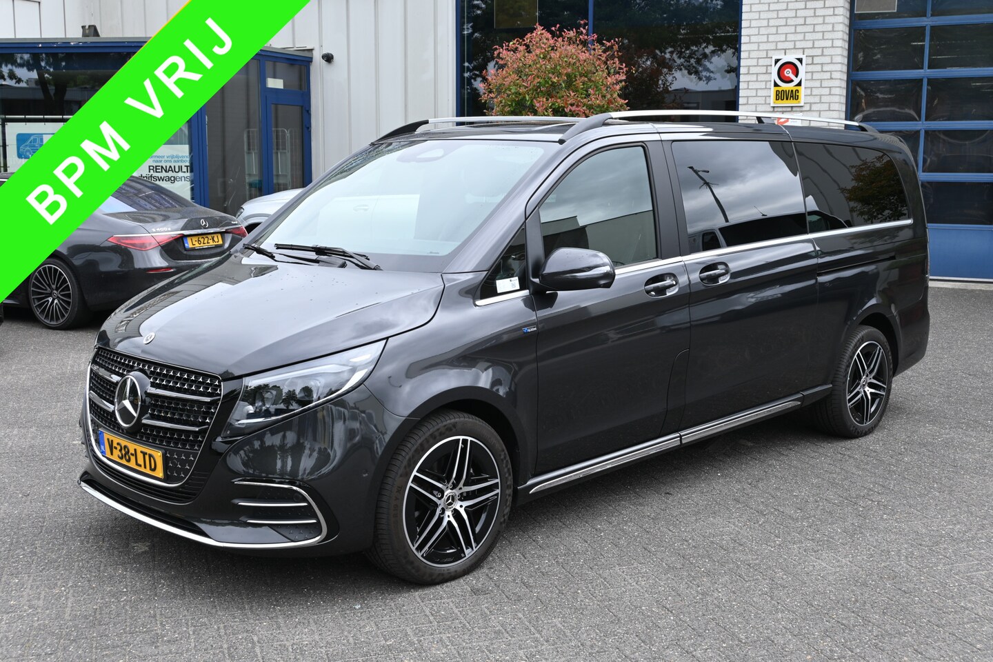 Mercedes-Benz V-klasse - 300d L3 AMG DC Easy pack pakket, Winter pakket - AutoWereld.nl