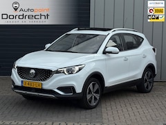 MG ZS - Luxury 45 kWh|PANO|CAMERA|LEER|ELEK.STOELEN|STOEL VRM|1EIG|DEALER OND