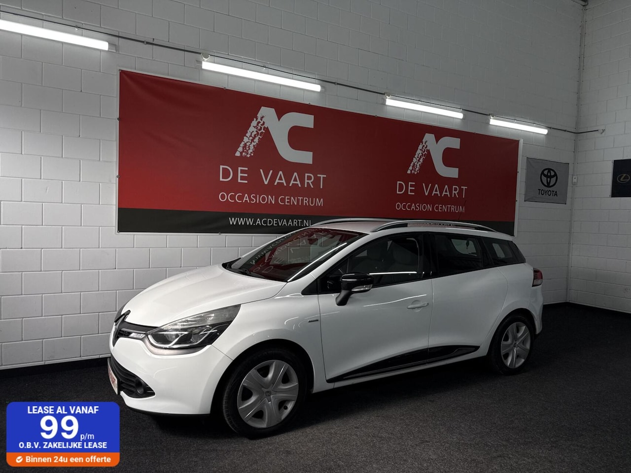 Renault Clio Estate - 0.9 TCe Expression - NAVI/AIRCO/CRUISE - AutoWereld.nl