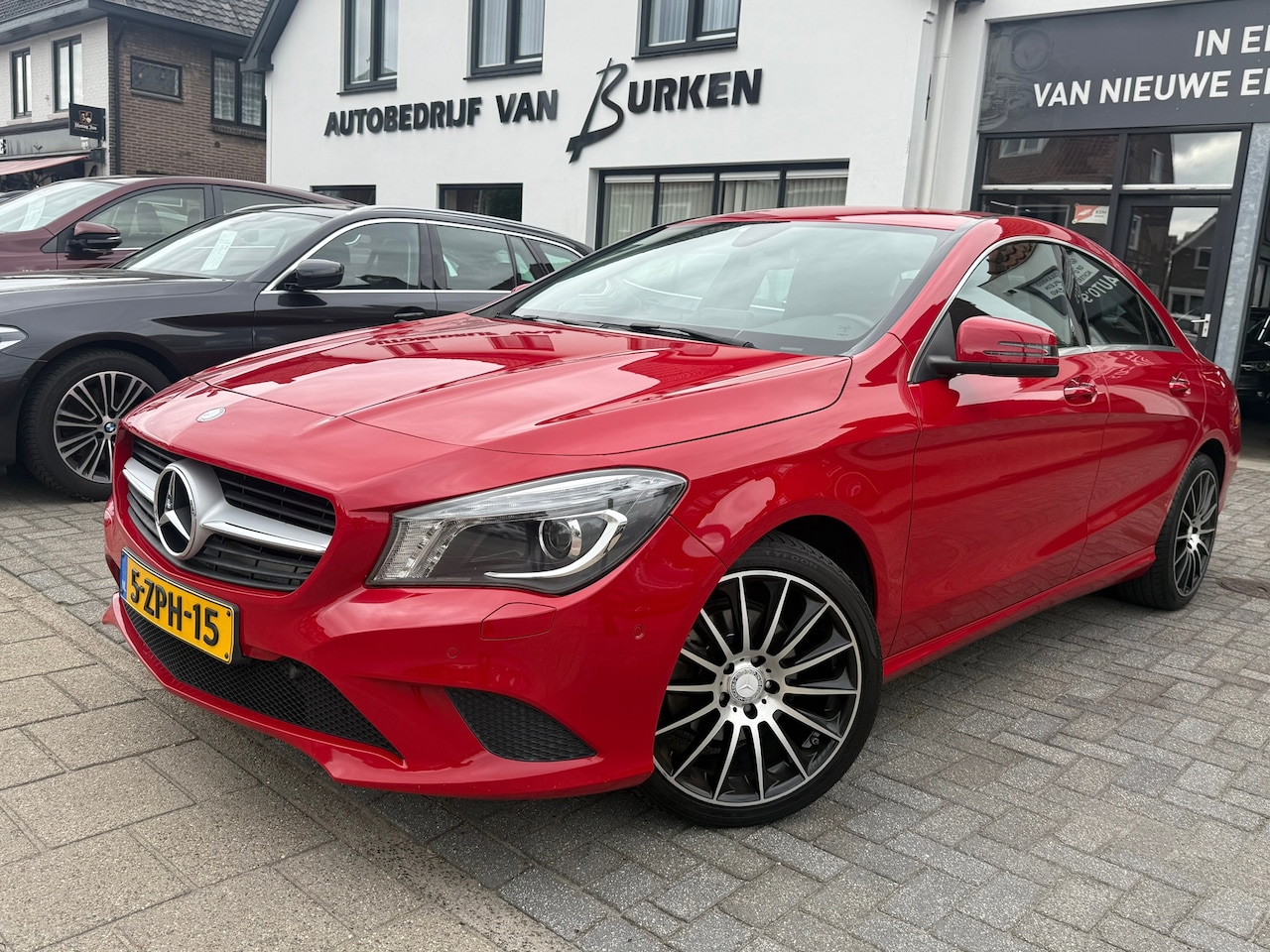 Mercedes-Benz CLA-Klasse - 180 Ambition 180 Ambition, Navigatie,L.M.Velgen,Parkeersensoren,Cruise control,Halfleren bekleding - AutoWereld.nl