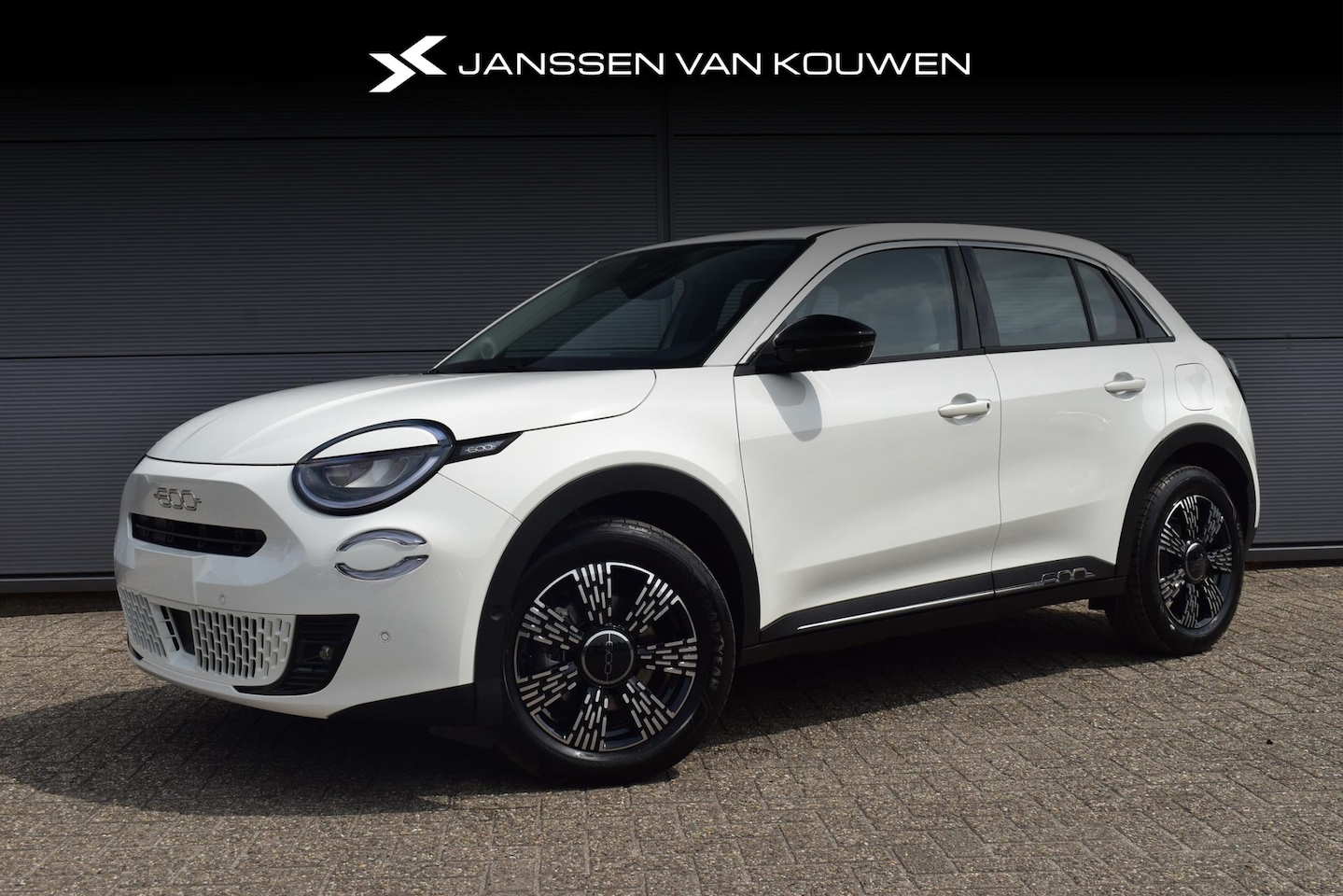 Fiat 600e - Urban 54 kWh Voordeel /  Direct Leverbaar - AutoWereld.nl
