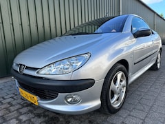 Peugeot 206 CC - 1.6-16V Automaat Nieuwe APK
