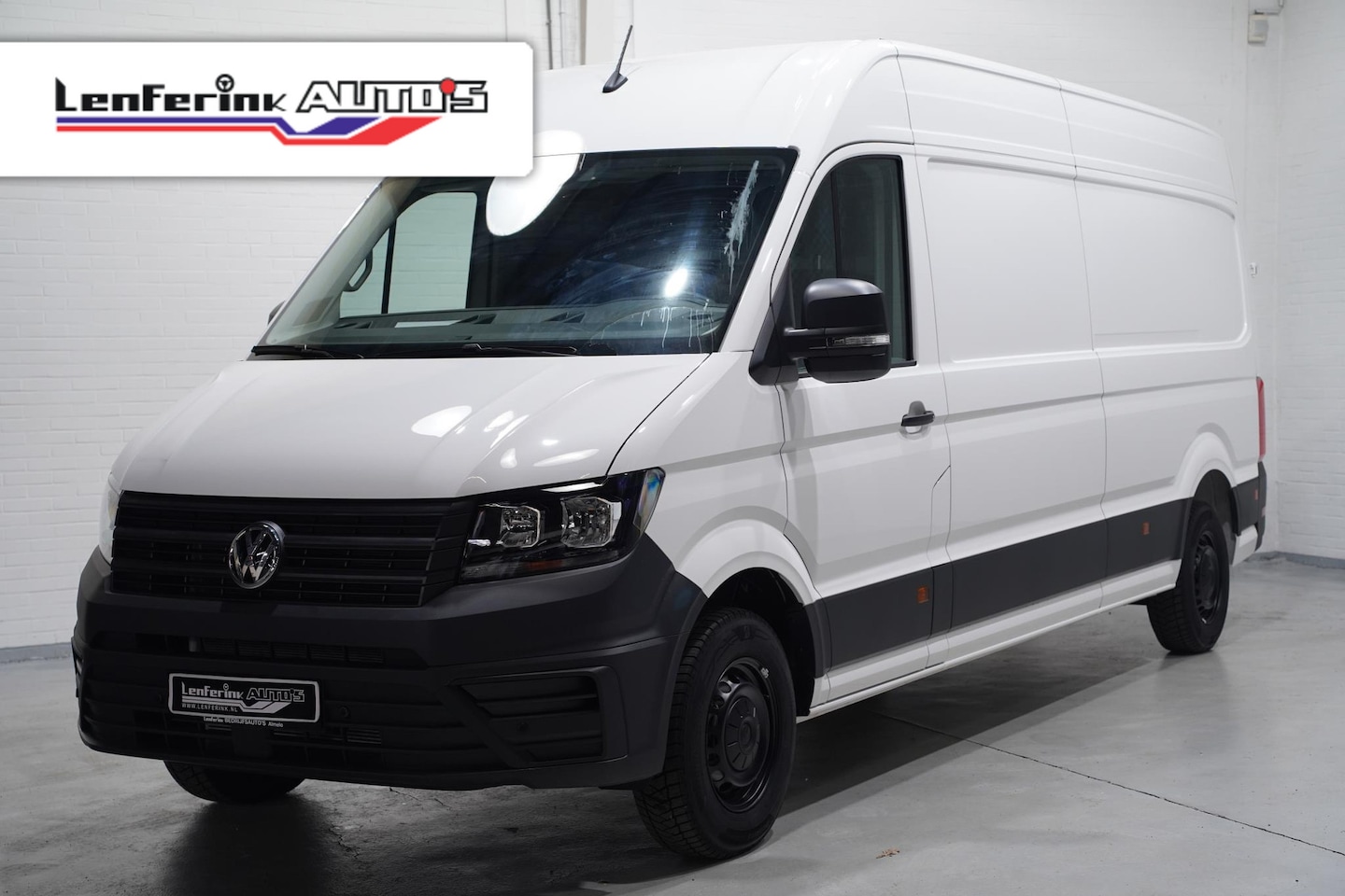 Volkswagen Crafter - 2.0 TDI 140 pk L4H3 DSG Aut. Navi Cruise Control, PDC V+A, Houten Laadvloer, 3-Zits, Nieuw - AutoWereld.nl