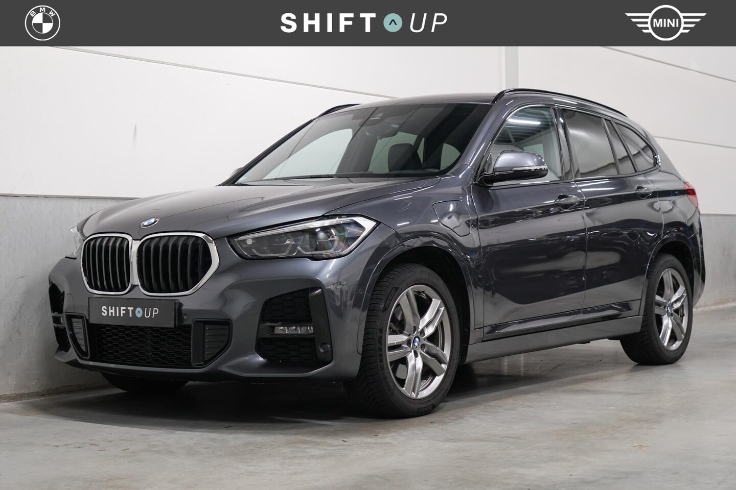BMW X1 - xDrive25e M-Sport | Head Up | Harman Kardon | Stuurverwarming - AutoWereld.nl