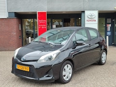 Toyota Yaris - 1.5 HYBRID ASPIRATION TREKHAAK CLIMA CRUISE CAMERA BLUETOOTH NL-AUTO