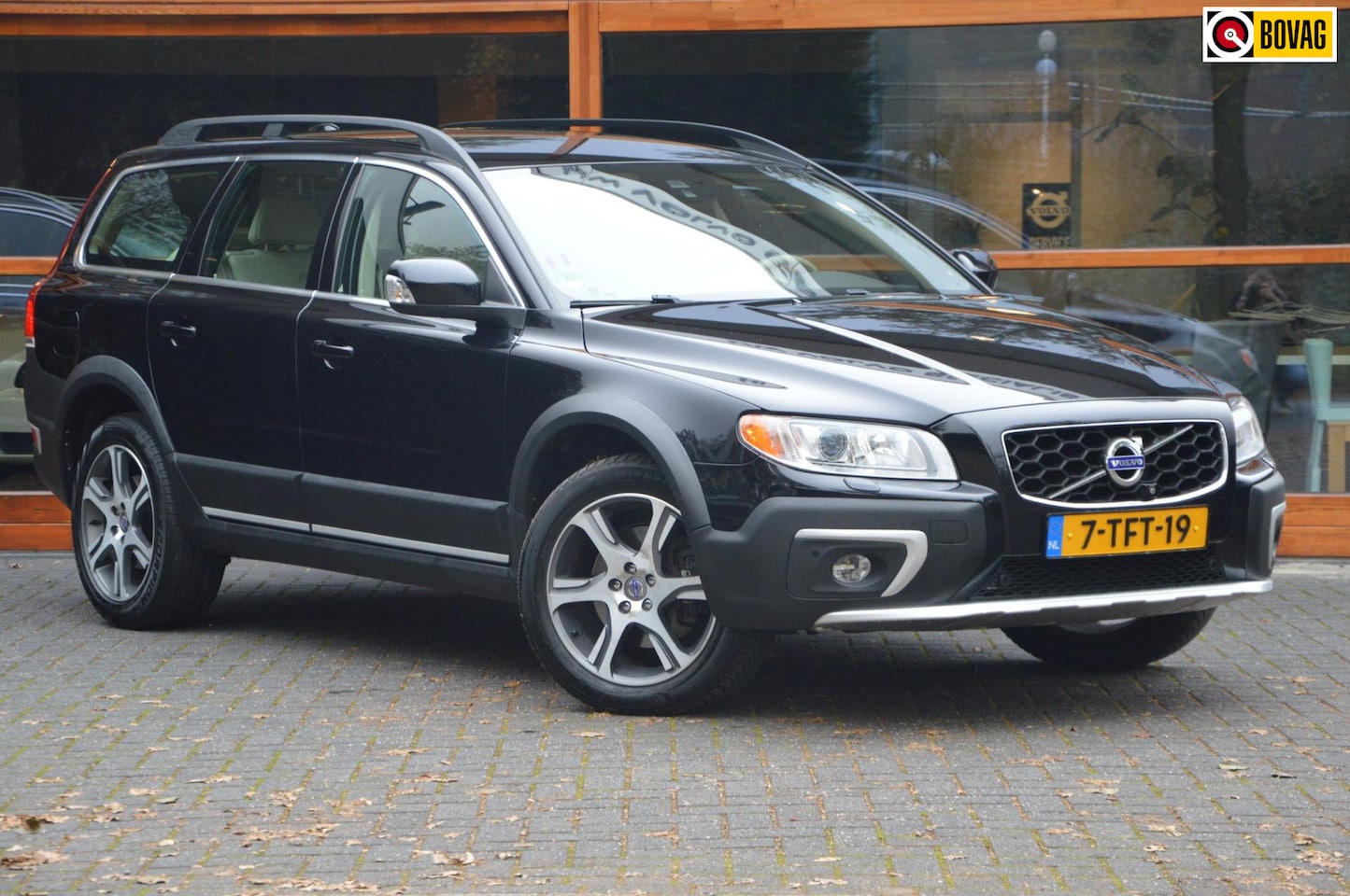 Volvo XC70 - D4 | 5 Cilinder |Automaat | Standkachel | Trekhaak 1.600 kg | Dealeronderhouden | Luxe bek - AutoWereld.nl