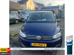 Volkswagen Touran - 1.2 TSI Comfortline Mooie complete auto met trekhaak
