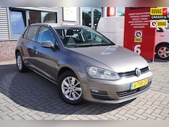 Volkswagen Golf - 1.2 TSI Highline / Adaptieve Cruise / Stoelverwarming / Parkeerhulp