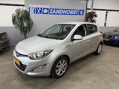 Hyundai i20 - 1.2i i-Deal