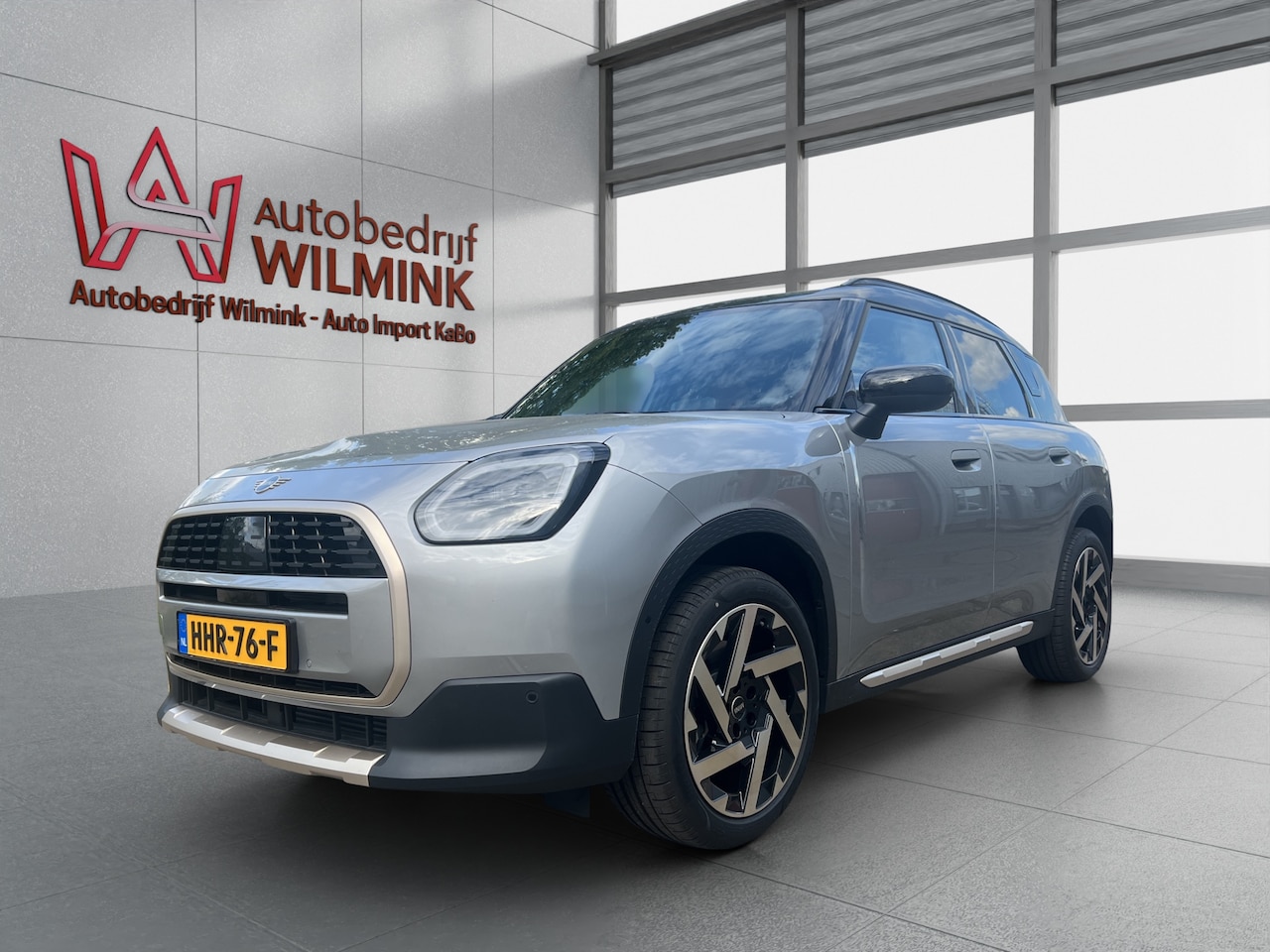 MINI Countryman - 1.5 C Favoured M 170pk I Pano I HUD I Leer I Cruise - AutoWereld.nl