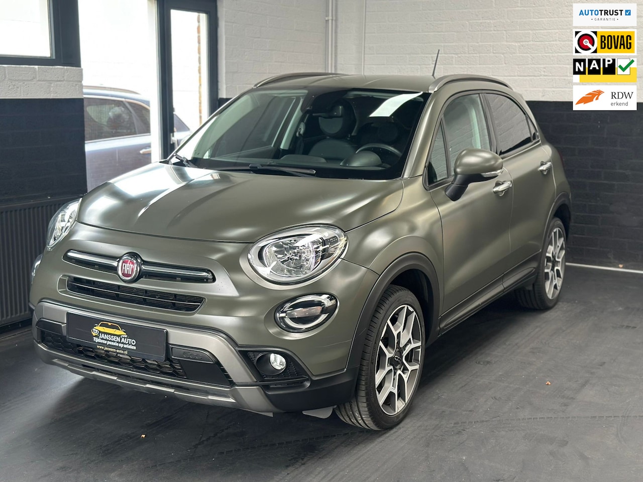 Fiat 500 X - 1.3 GSE Sport | Mat Groen origineel | 1/2 leder | Facelift | 150PK | Navi | Camera | Uniek - AutoWereld.nl