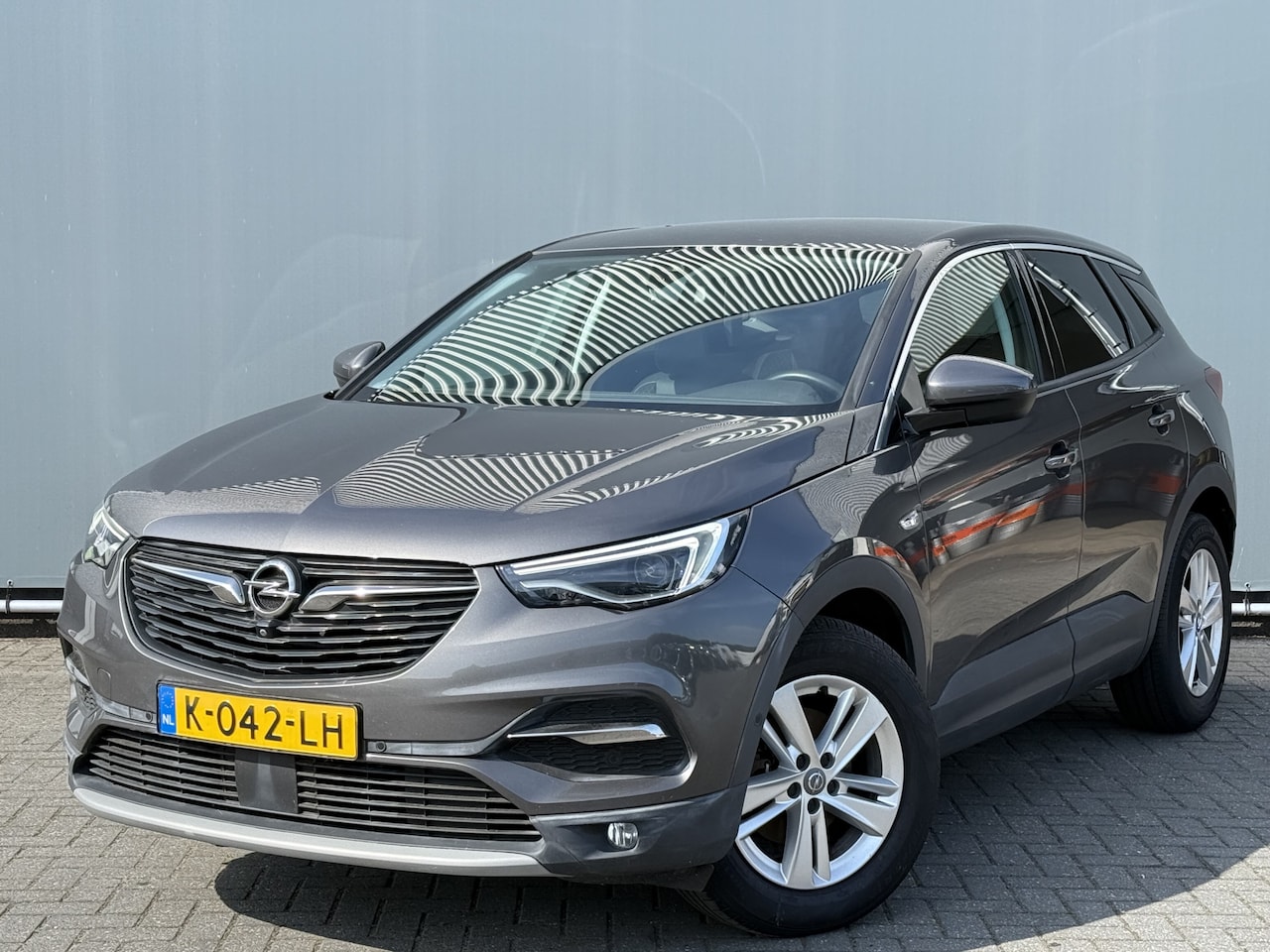 Opel Grandland X - BWJ 2021 1.2 Turbo 131 PK Business Elegance TREKHAAK | CARPLAY | NAVI | CLIMA | CRUISE | D - AutoWereld.nl