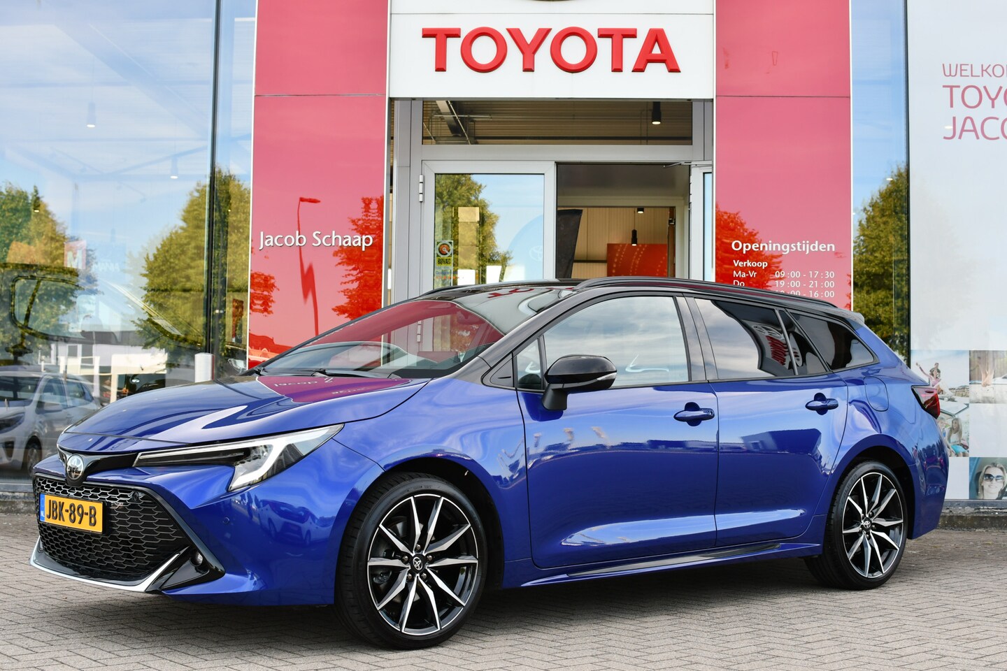 Toyota Corolla Touring Sports - Hybrid 200 GR-Sport Plus Limited Automaat 197pk | Dodehoekdetectie | HUD | PDC vóór- & ach - AutoWereld.nl