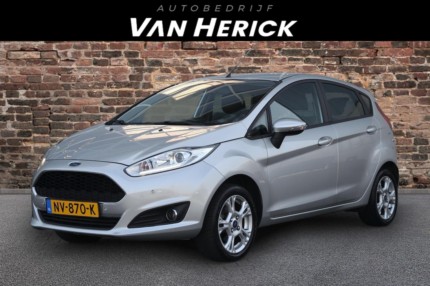Ford Fiesta - 1.0 Style Ultimate 80PK | Cruise | Navi | LM Velgen - AutoWereld.nl