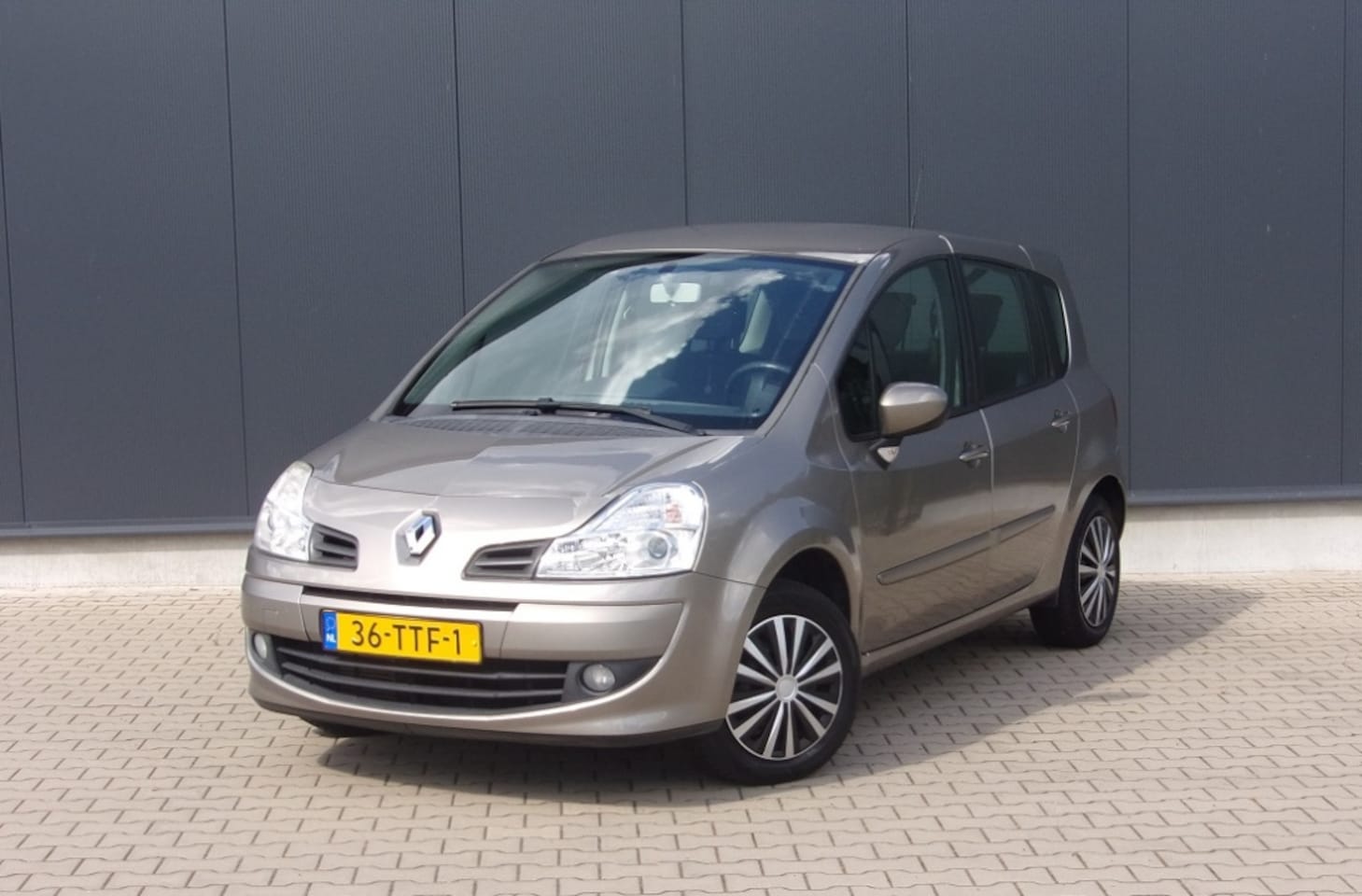 Renault Grand Modus - 1.2 TCE Night & Day | 72.000 km | N.A.P | PDC | Hoge instap - AutoWereld.nl