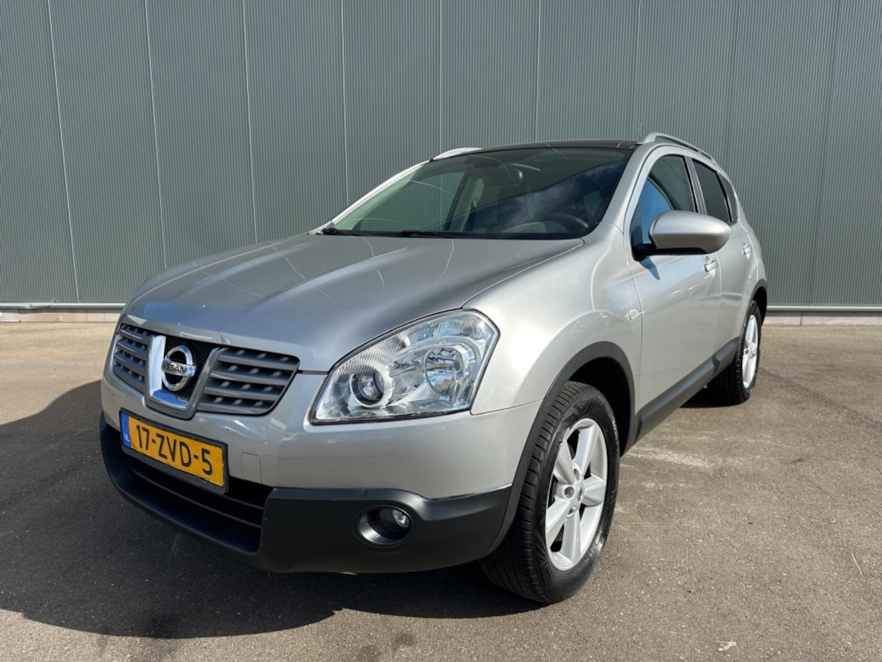 Nissan Qashqai - 1.6 Acenta PANORAMA | TREKHAAK | ONDERHOUDSBOEKJE | NAP ! - AutoWereld.nl