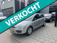 Ford Focus - 1.4-16V Trend Airco PDC NAP APK