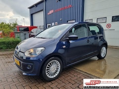 Volkswagen Up! - 1.0 high up BlueMotion airco, lichtmetaal