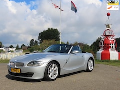 BMW Z4 Roadster - 2.5si *Zeer nette auto *6cylinder *Msport