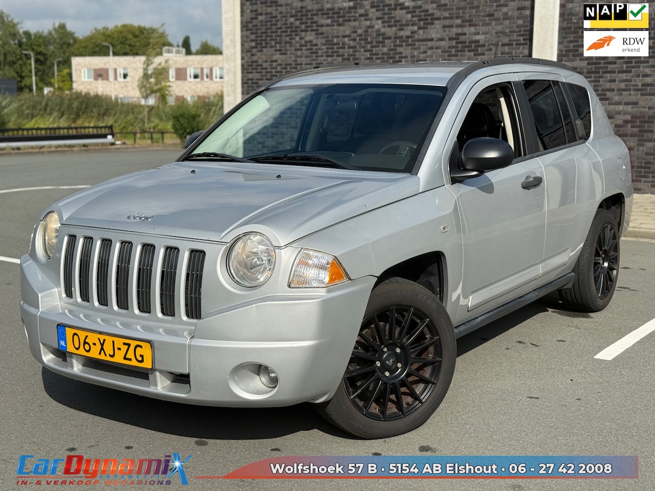 Jeep Compass - 2.4 Limited // Airco // Leder // 4WD // Automaat // Cruise // Rijd Schakelt Goed - AutoWereld.nl