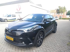 Toyota C-HR - 1.8 Hybrid Dynamic TEAM D | Navigatie | LM-velgen 18inch | Winterwielen