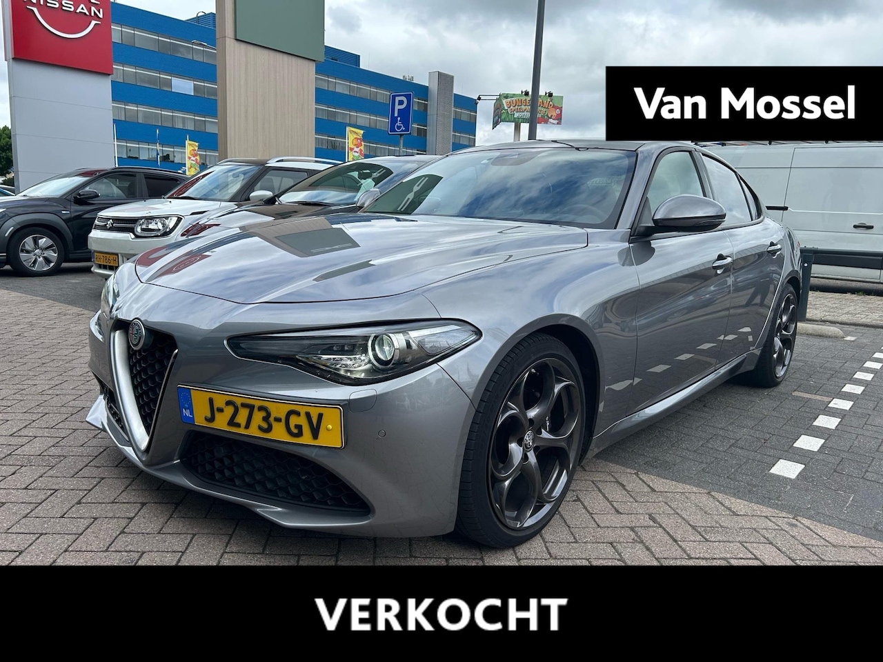 Alfa Romeo Giulia - 2.2 Super 180pk | Navigatie | Camera | Parkersensoren | Schuifdak | Xenon | Veloce Lederen - AutoWereld.nl