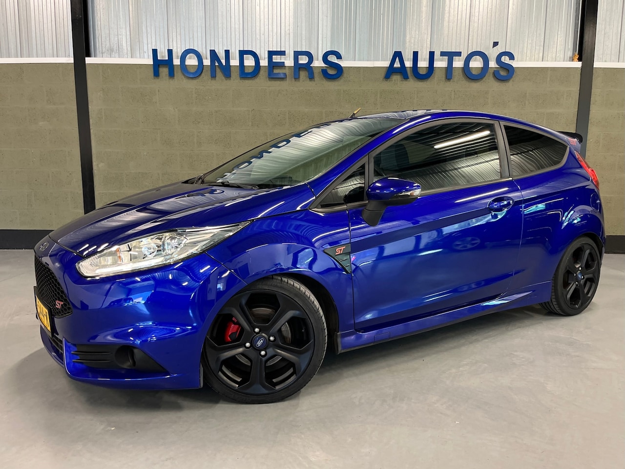 Ford Fiesta - ST 180 PK I NAVI I PARKEERSENSOR I 6 BAK I 4 CILINDER I SPORTSTOEL I ONDERHOUD I - AutoWereld.nl
