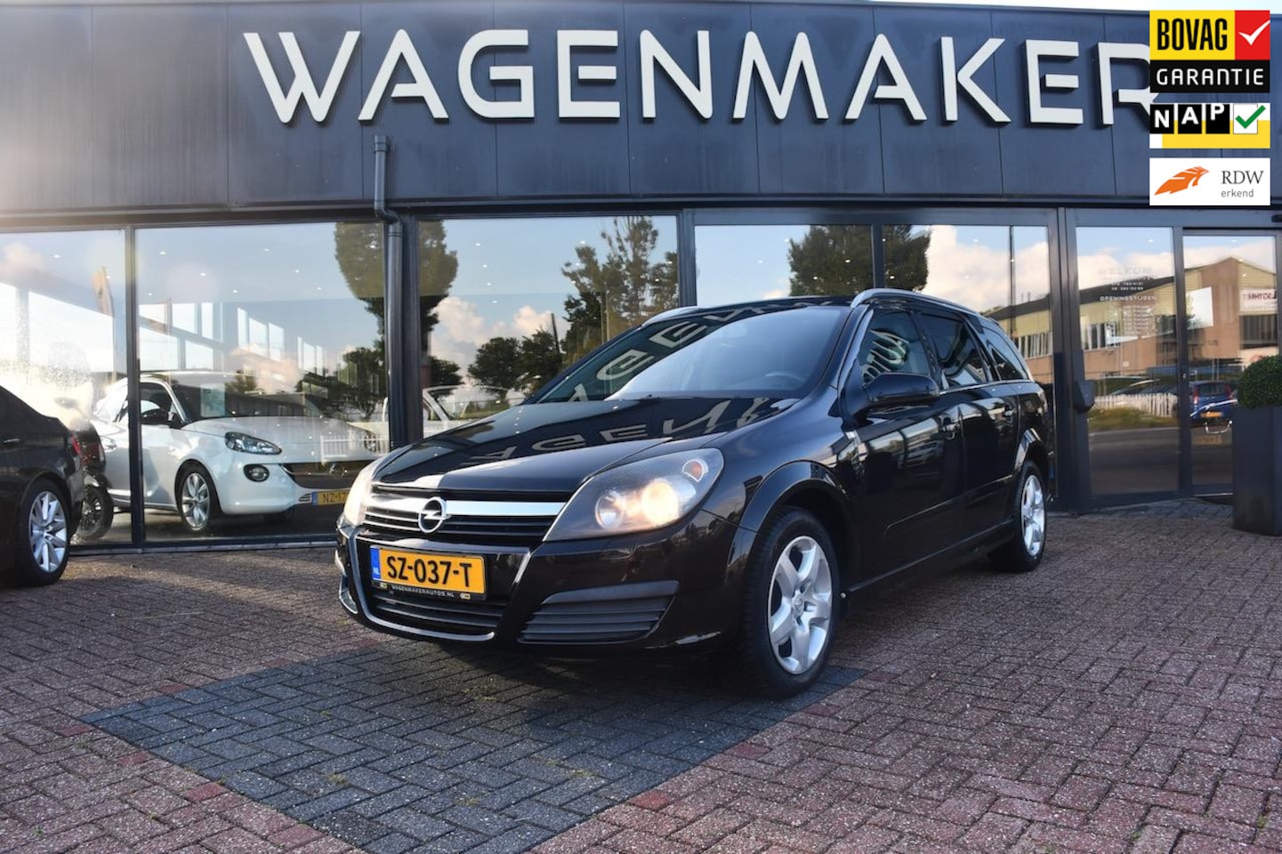 Opel Astra Wagon - 1.8 Essentia Clima|Cruise|Stoelvw|Trekhaak - AutoWereld.nl