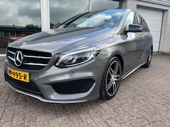 Mercedes-Benz B-klasse - 180 AMG Night Edition Automaat, Panoramadak