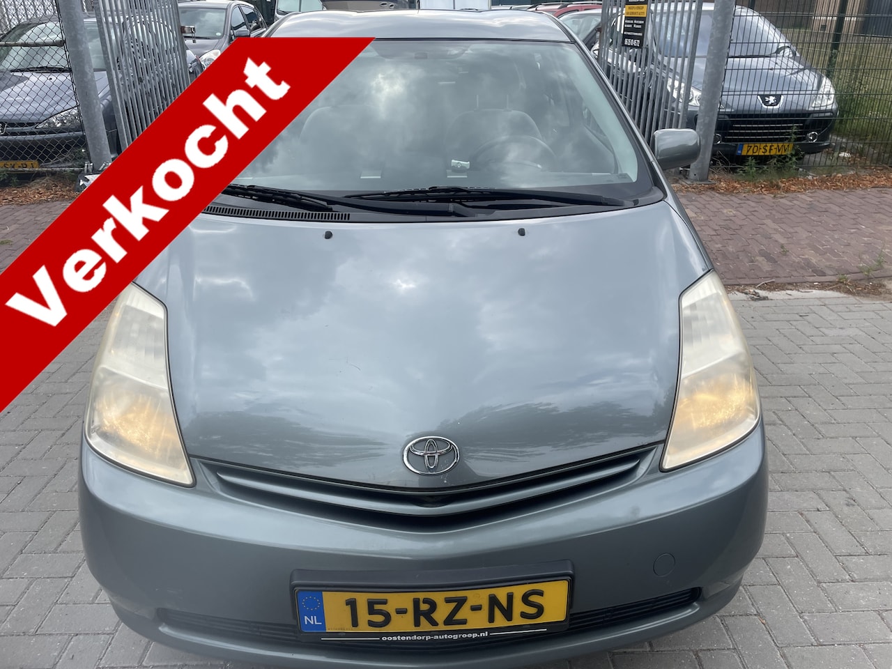 Toyota Prius - 1.5 VVT-i Mooie prius alle papieren aanwezig nw kat batterij checklist ook wat moet gebeur - AutoWereld.nl