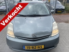 Toyota Prius - 1.5 VVT-i Mooie prius alle papieren aanwezig nw kat batterij checklist ook wat moet gebeur