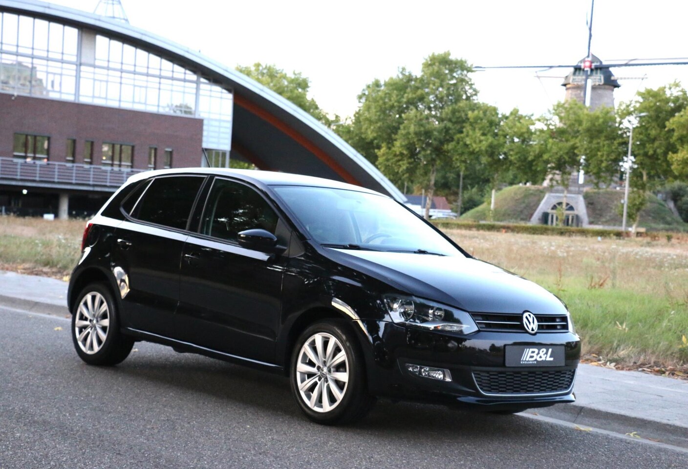 Volkswagen Polo - 1.2 TSI 5-Deurs 77kW 105Pk 6-bak Comfortline AIRCO Apple CarPlay APK tot 8-2026 - AutoWereld.nl