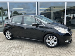 Peugeot 208 - 1.6 VTi Allure 50% deal 2.975, - ACTIE Pano / Trekhaak / Cruise / Clima