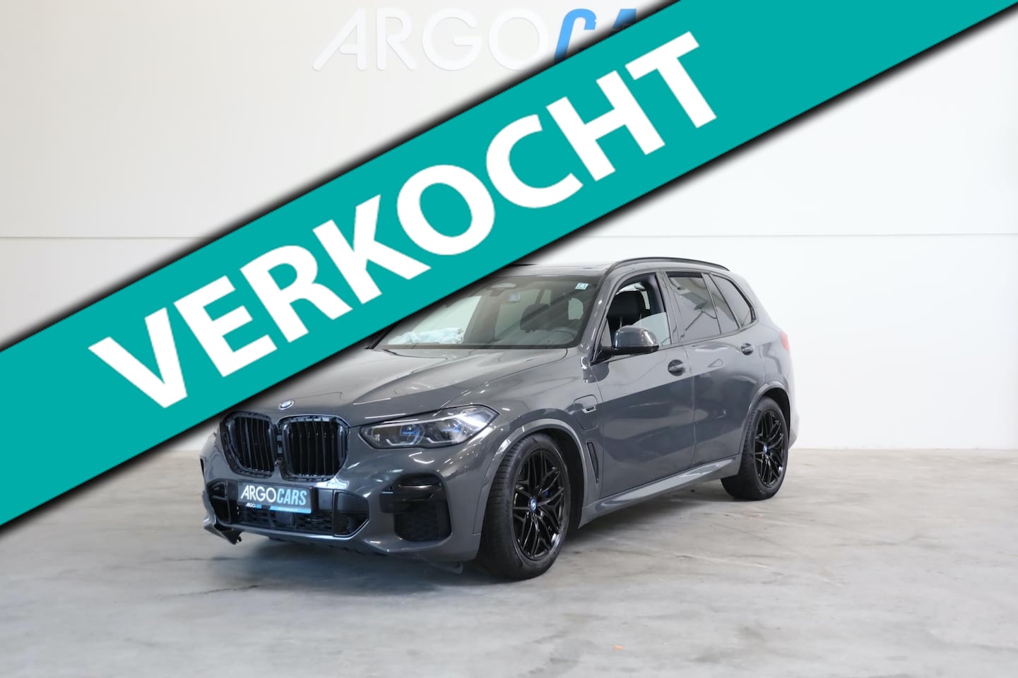 BMW X5 - XDrive45e M-sport 394pk PANO Dravitgrijs Laser Head-up Stoelventilatie Trekhaak INRUIL MOG - AutoWereld.nl