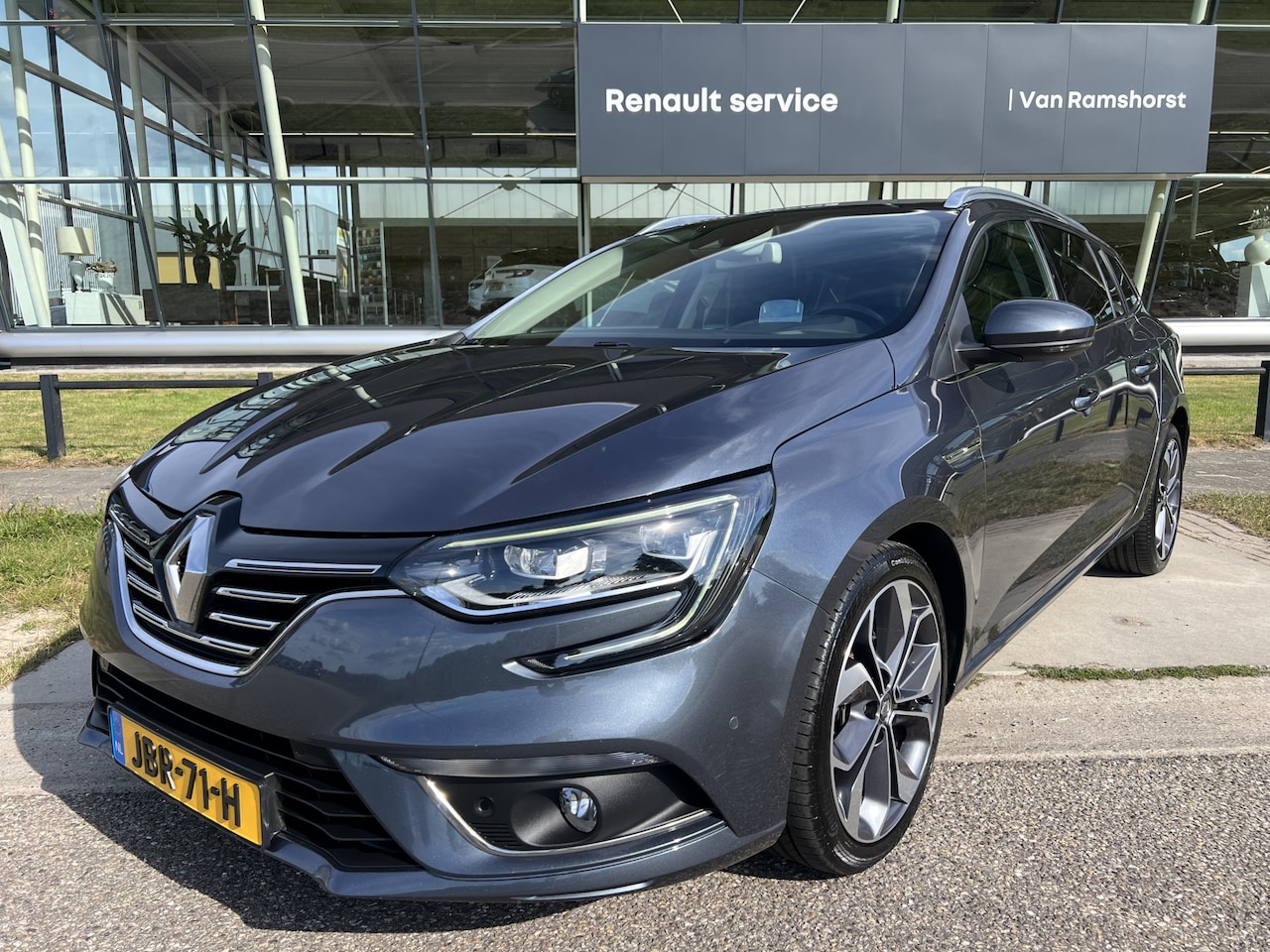 Renault Mégane - 1.3 TCe Bose 160 PK / Dealer onderhouden / Automaat / Schuif-Kanteldak / Groot schrem / Le - AutoWereld.nl