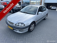 Toyota Avensis - 1.8 Luna Leanburn SEDAN AIRCO 4X ELEK RAMEN EXPORT