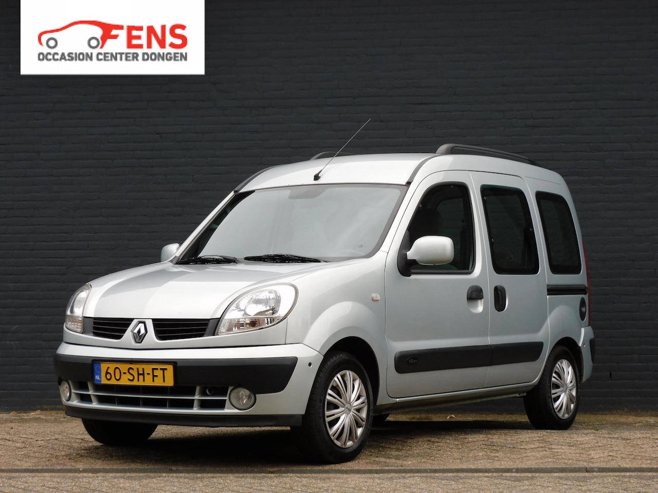 Renault Kangoo - 1.6-16V Privilège NIEUWE DISTRIBUTIERIEM! AIRCO! TREKHAAK! - AutoWereld.nl