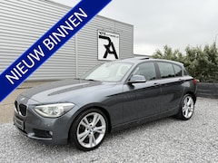 BMW 1-serie - 116i High-Exe GrNav|Schuifdak|Xenon|PDC|Cruis Grijs