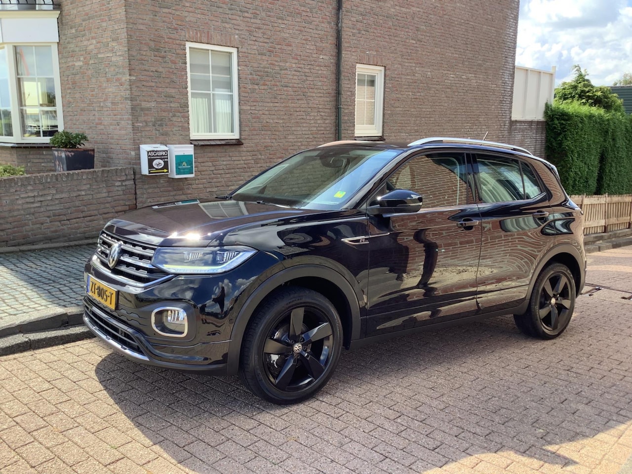 Volkswagen T-Cross - 1.0 TSI Style R LINE digitaal - AutoWereld.nl